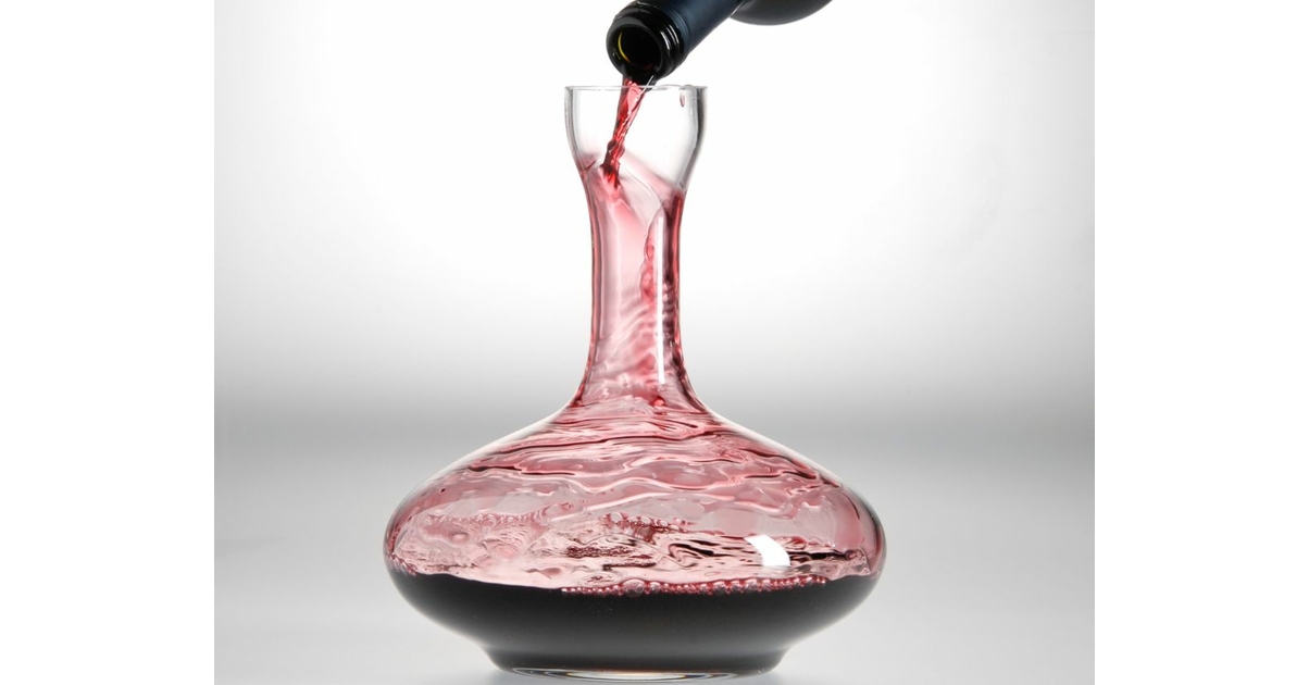 Carafer ou décanter, quelle est la différence ? Découverte Vinalia